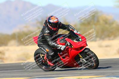 media/Jan-13-2025-Ducati Revs (Mon) [[8d64cb47d9]]/4-C Group/Session 3 (Turn 7 Inside)/